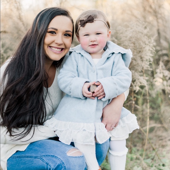 Meet your Posher, Taylor - Picture 3 of 3